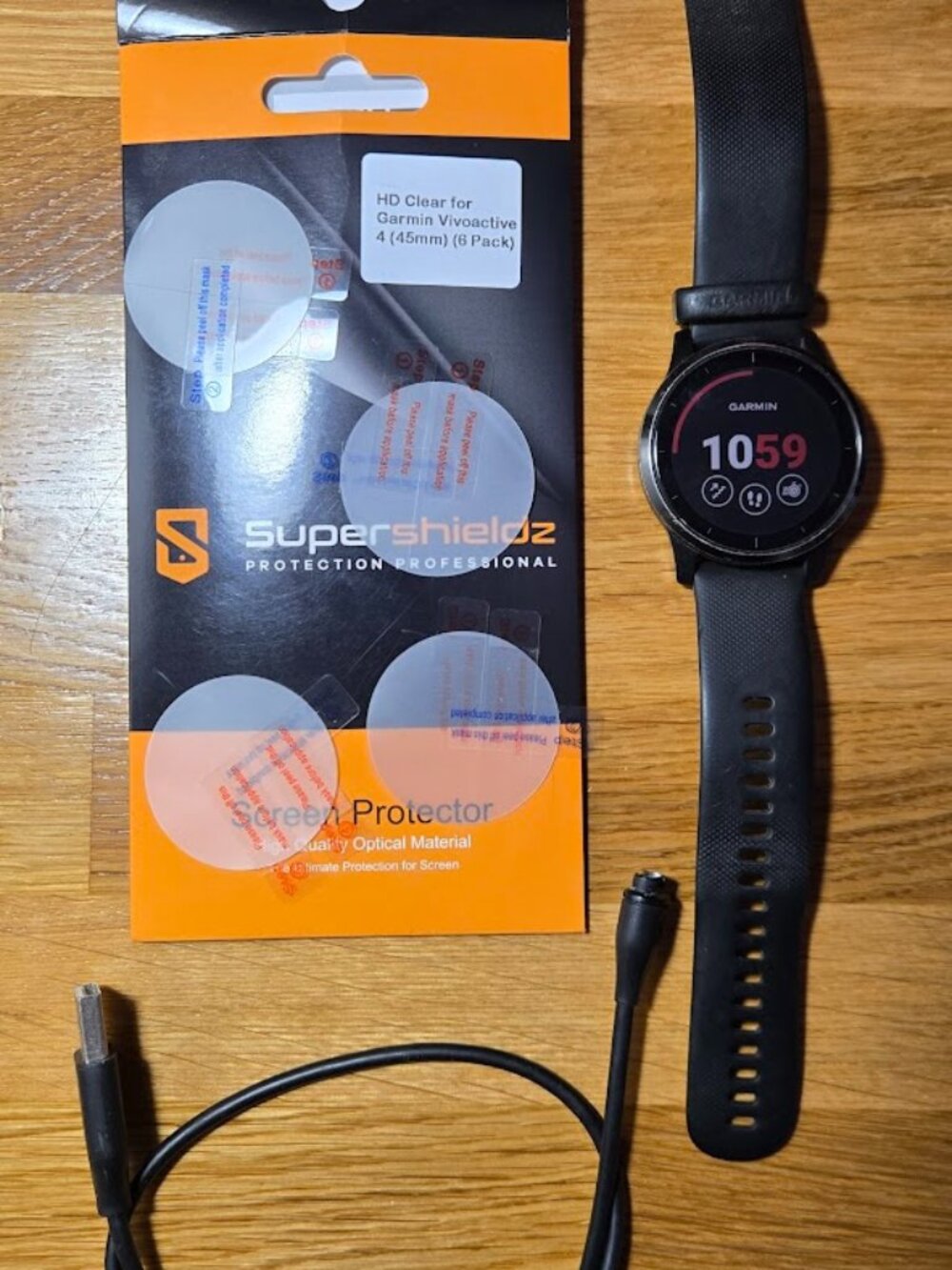 Garmin vivoactive 4 with 4 Screen Protectors